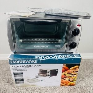 Farberware 4 Slice Convection Toaster Oven Bake Broil Stainless Timer 450 Degree